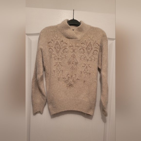 Angora Hair rabbit sweater - Picture 1 of 1